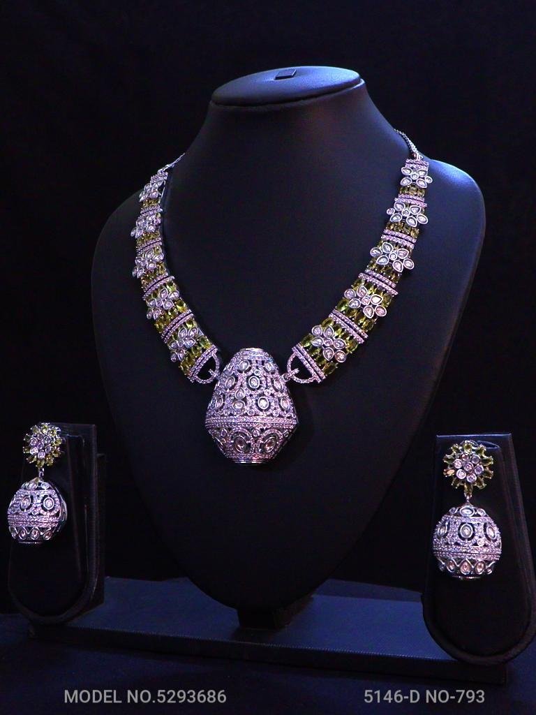 Art Jewelry - View 2