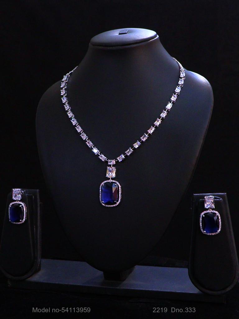 Look Awesome in every Occasion - Amaara World