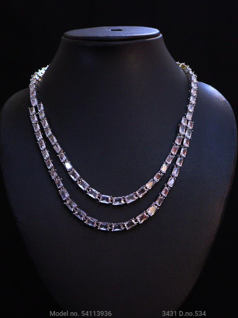 Classical Yet Trendy | Jewelry Set - View 2