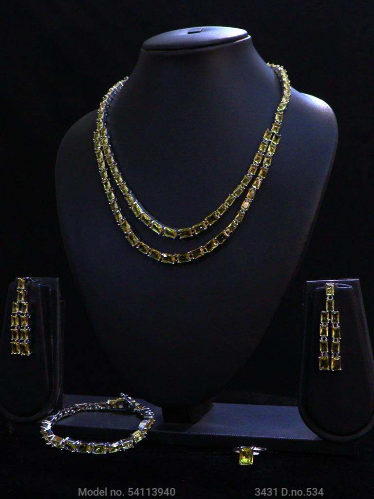 Classical Yet Trendy | Jewelry Set - Style 3 - Amaara World
