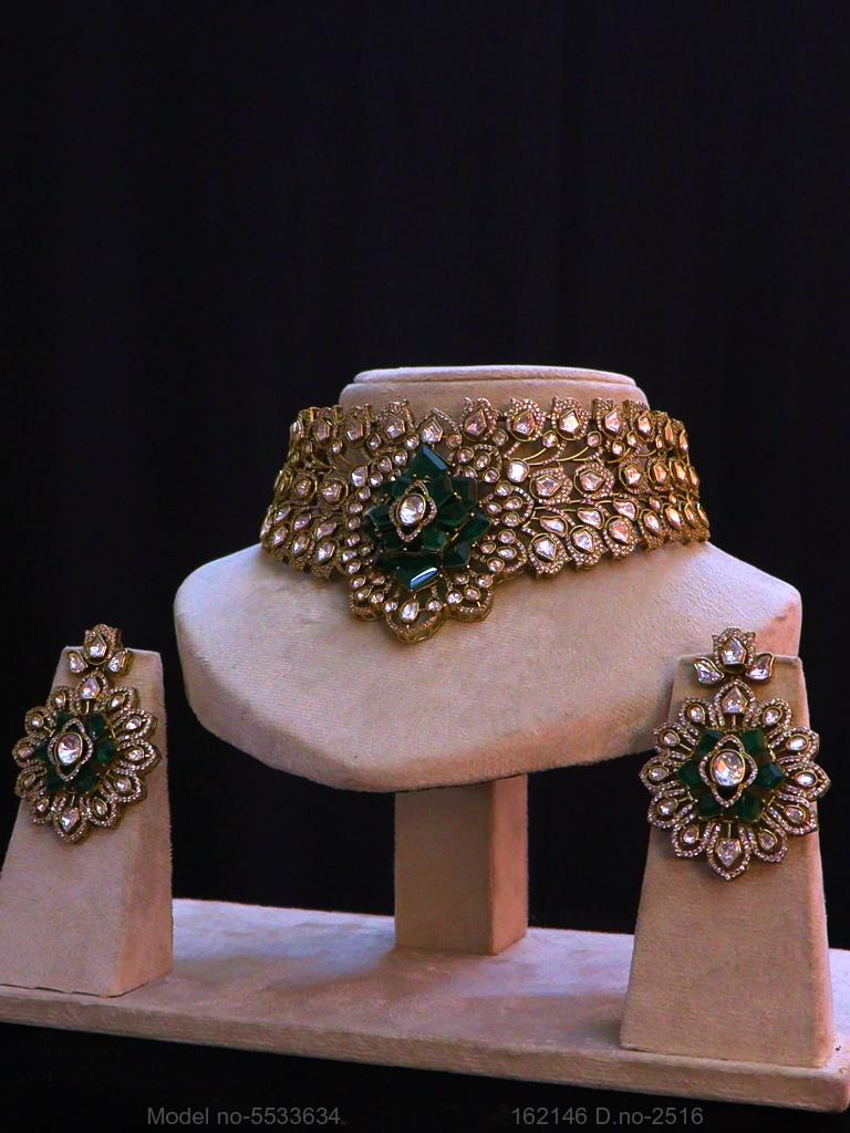 Wedding Bridal Jewelry Set - View 2 - Amaara World