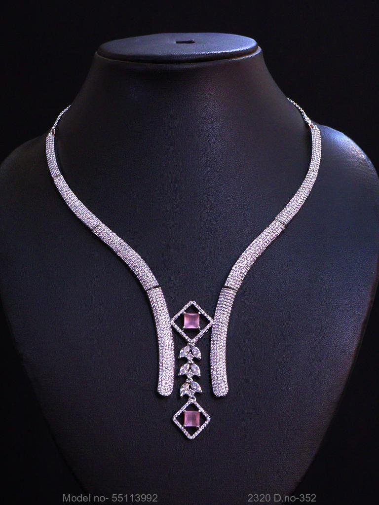 Eye catchy Necklace set - View 3