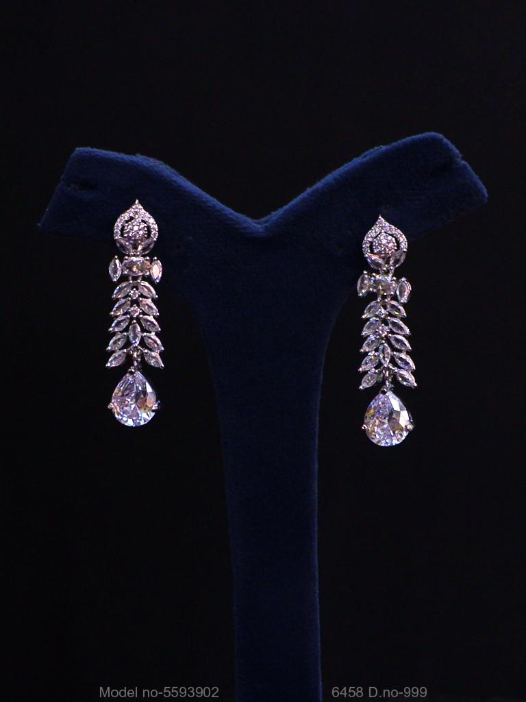 Traditional American Diamond Set