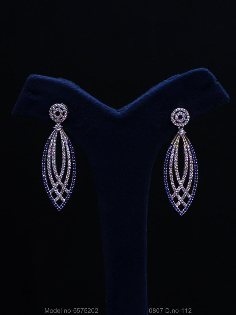 Zircon Earrings can be a Gift