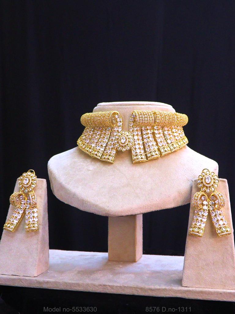 Choker Necklace Set for Weddings