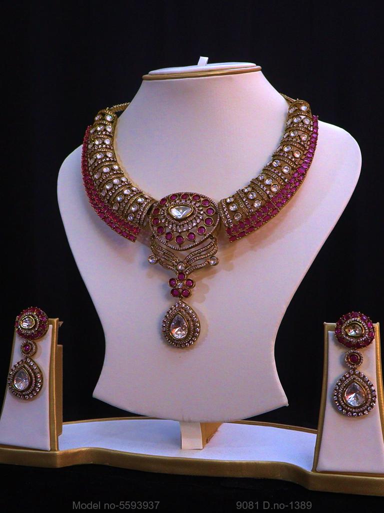 The best Gift for a Woman ! Jewelry - View 2