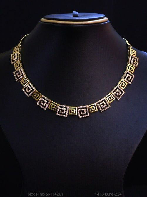 Classic Jewelry Set - View 2