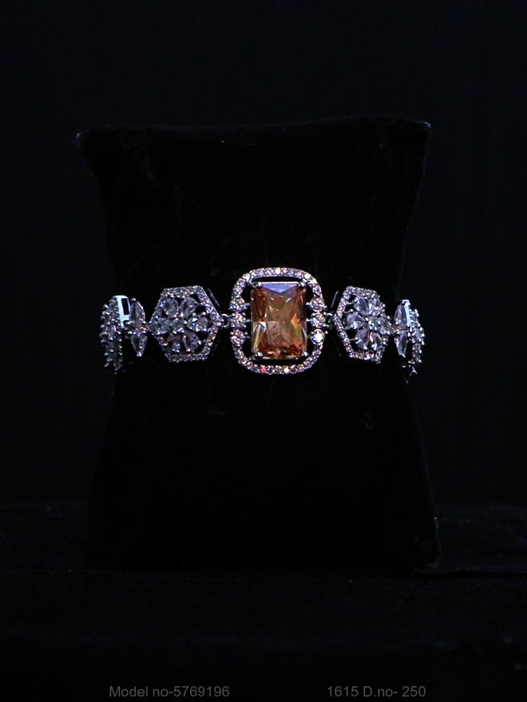 Crystal Trend Band - Style 5 - Amaara World