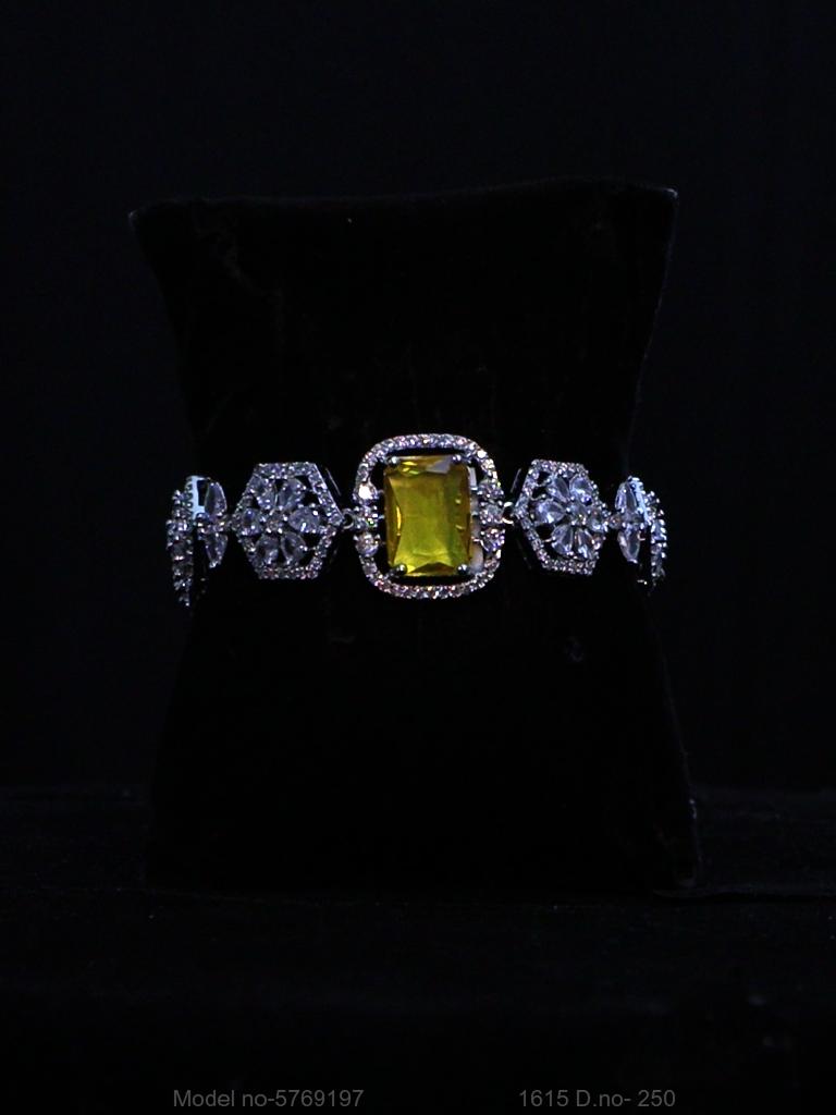 Crystal Trend Band - Style 6 - Amaara World