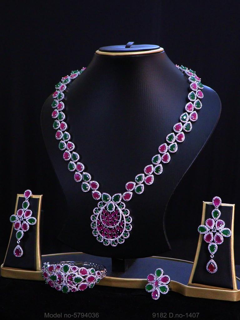 Let your Personality reflect Art - Amaara World