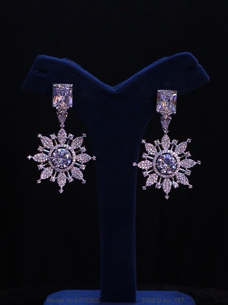 Gorgeous Earrings for Parties - Style 1 - Amaara World