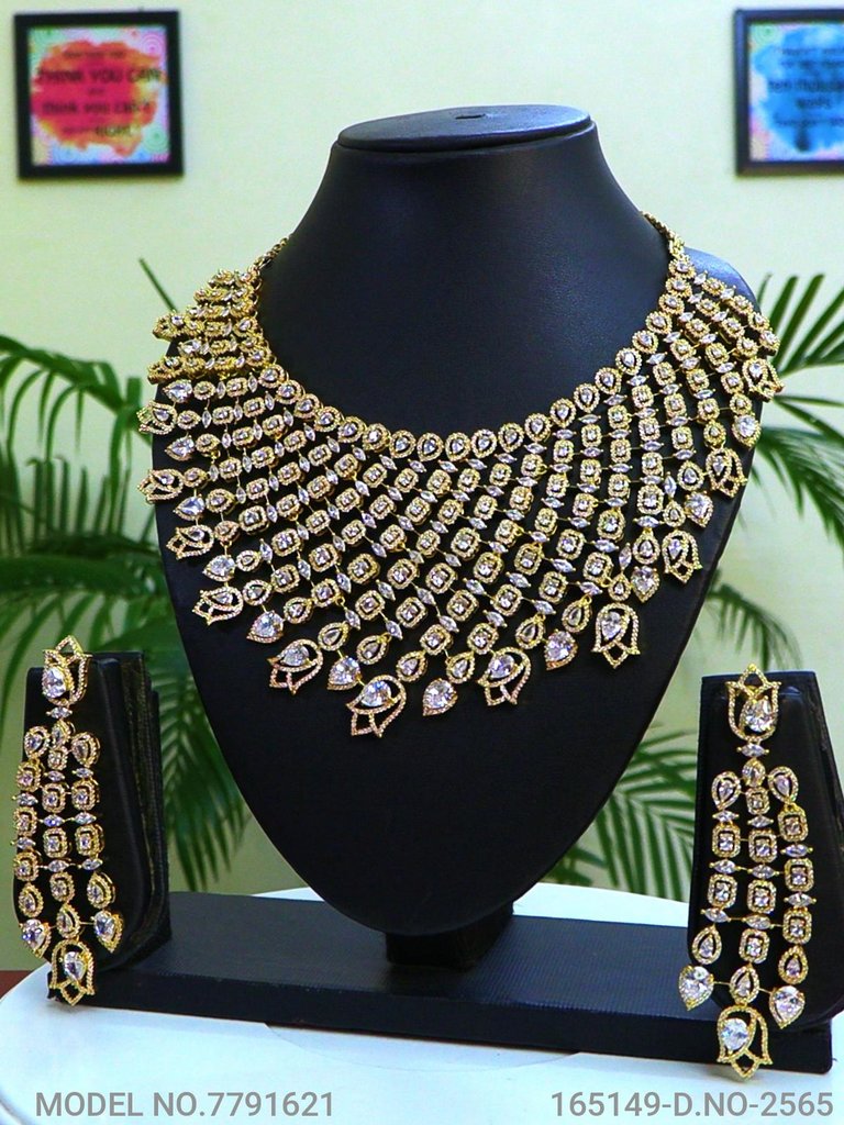 Gift Necklace Set in CZ - Style 5 - Amaara World