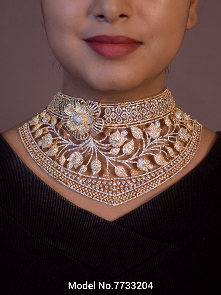 Celebrity Jewelry Set | Handcrafted - View 3 - Amaara World