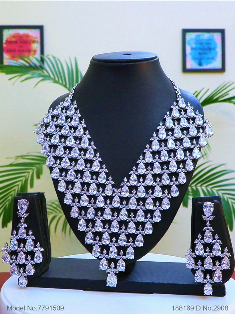 Bridesmaid Necklace Set for Traditional Weddings - Amaara World USA - SKU 7791509