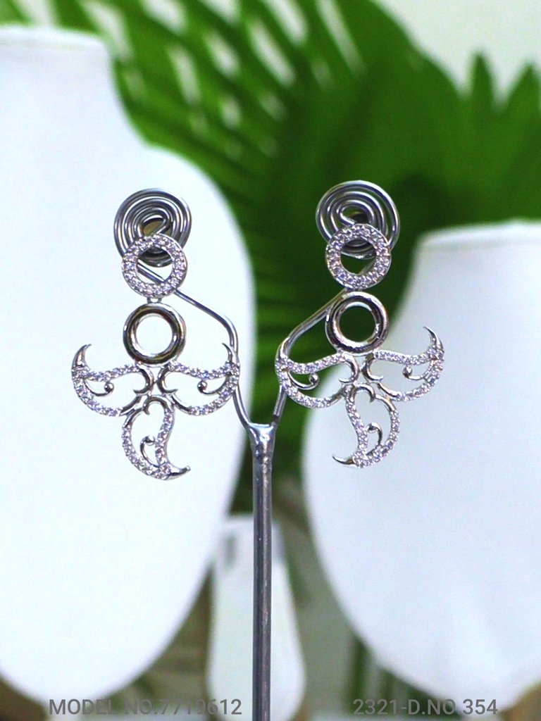 Made In India | Diamond Styled Jewellery Set - View 3 - Amaara World