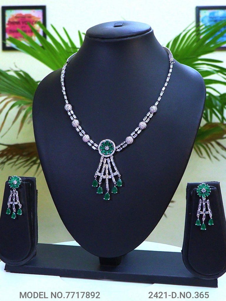 When Tradition meets Trend - Style 1 - Amaara World