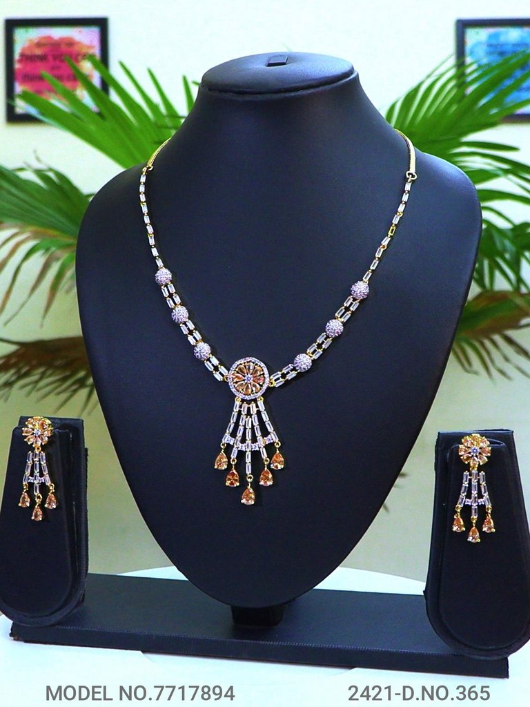 When Tradition meets Trend - Style 3 - Amaara World