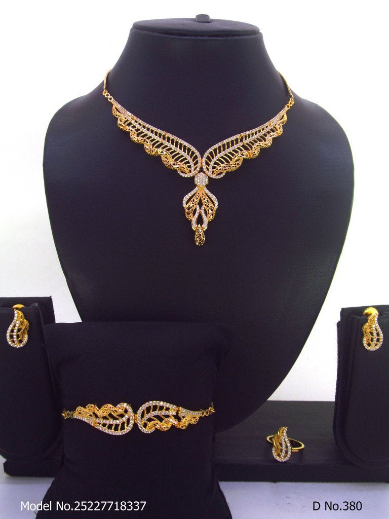 Classic Gift for Her - Amaara World USA - SKU 7718337