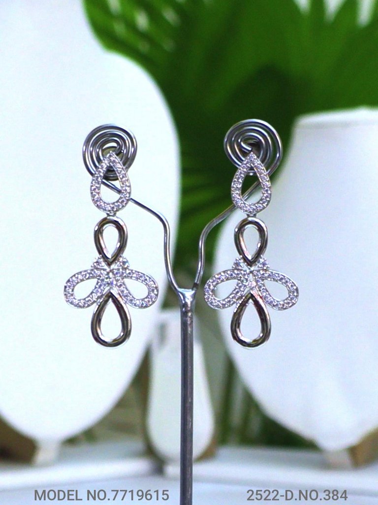 Handcrafted Masterpiece | Cz Set - View 3 - Amaara World