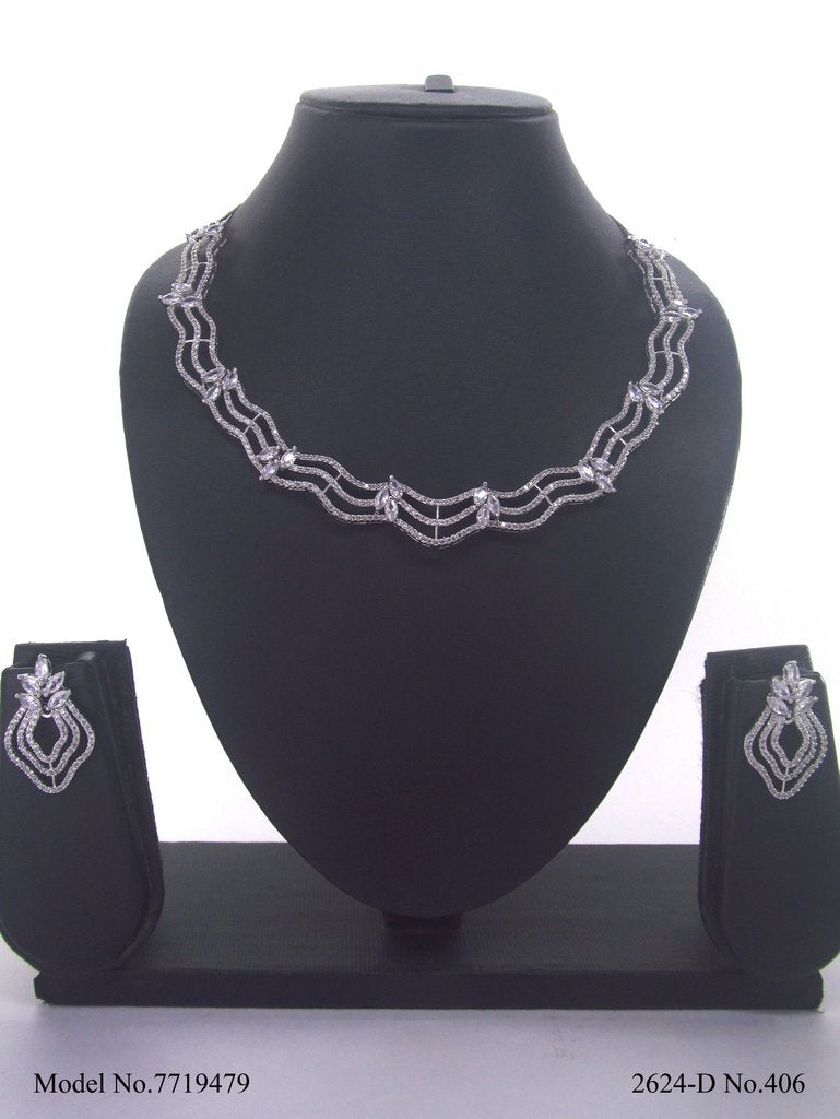 Smart Alternative to Expensive Diamond Jewelry - View 2 - Amaara World