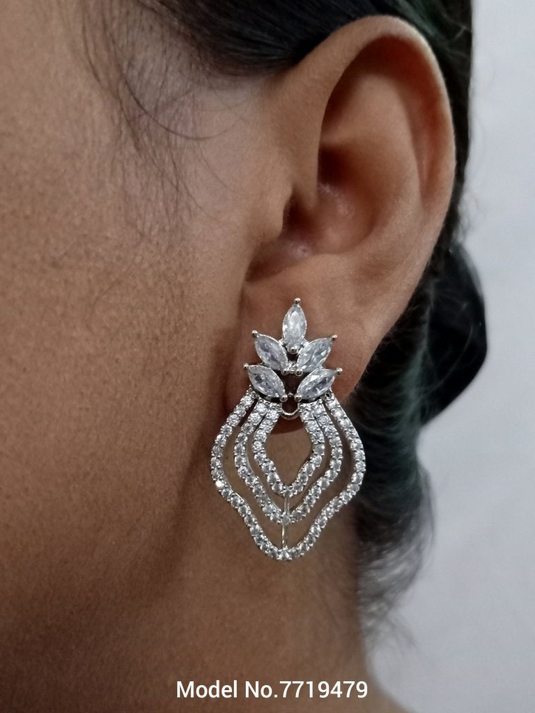 Smart Alternative to Expensive Diamond Jewelry - View 3 - Amaara World