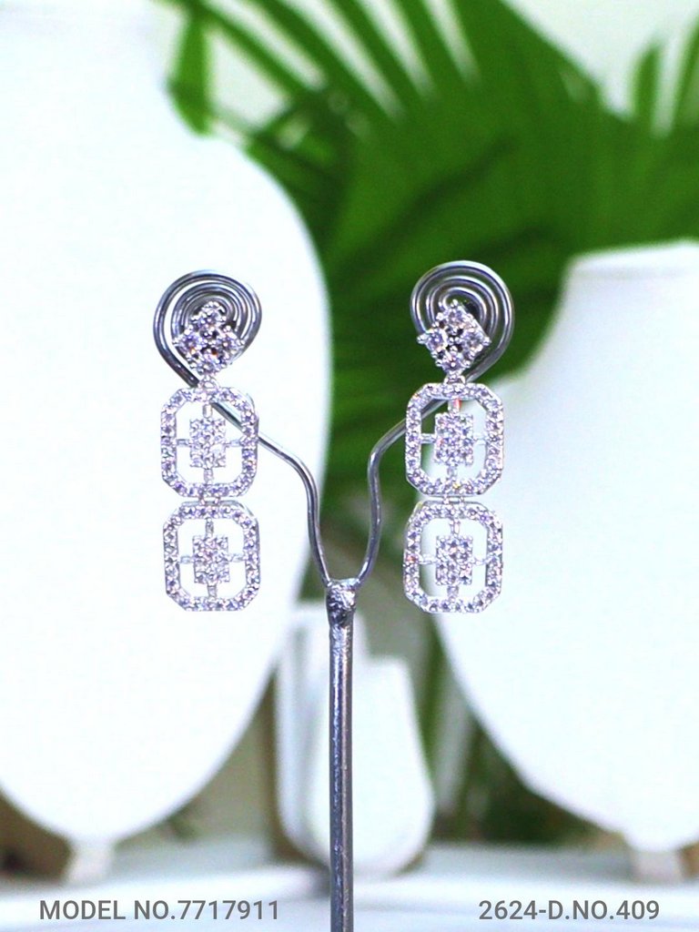 A necklace Set for all Occasions ! - View 3 - Amaara World