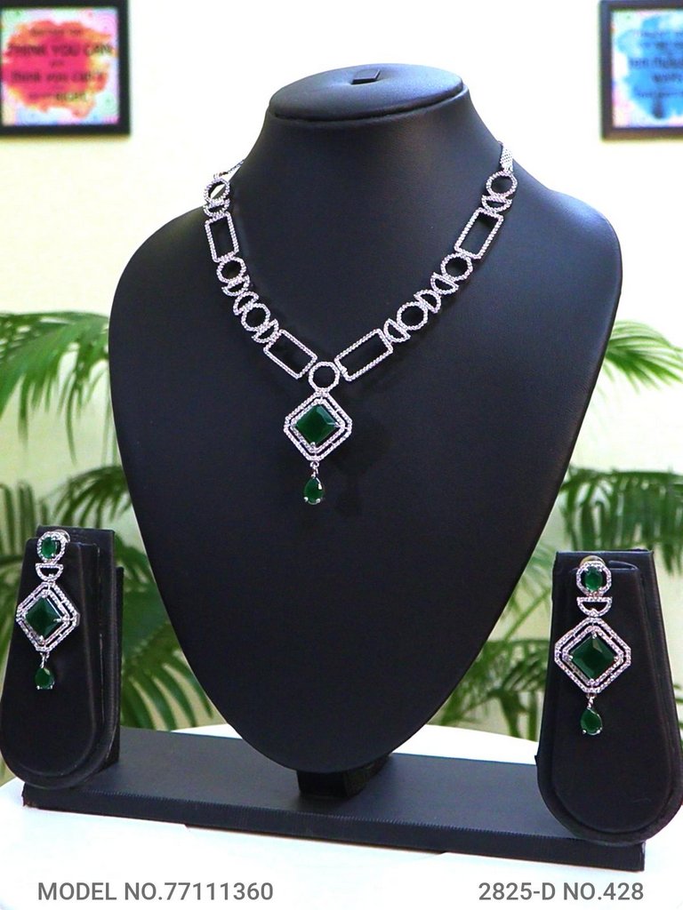 When Tradition meets Trend - Style 1 - Amaara World