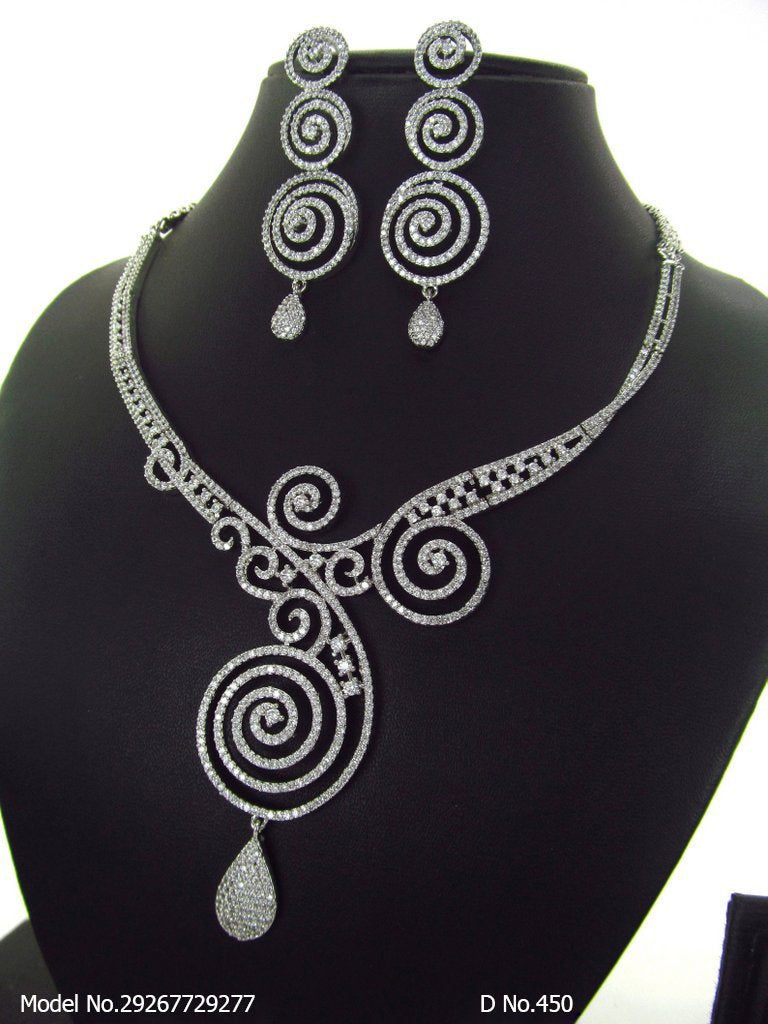 Traditional Necklaces in Trend - Style 1 - Amaara World