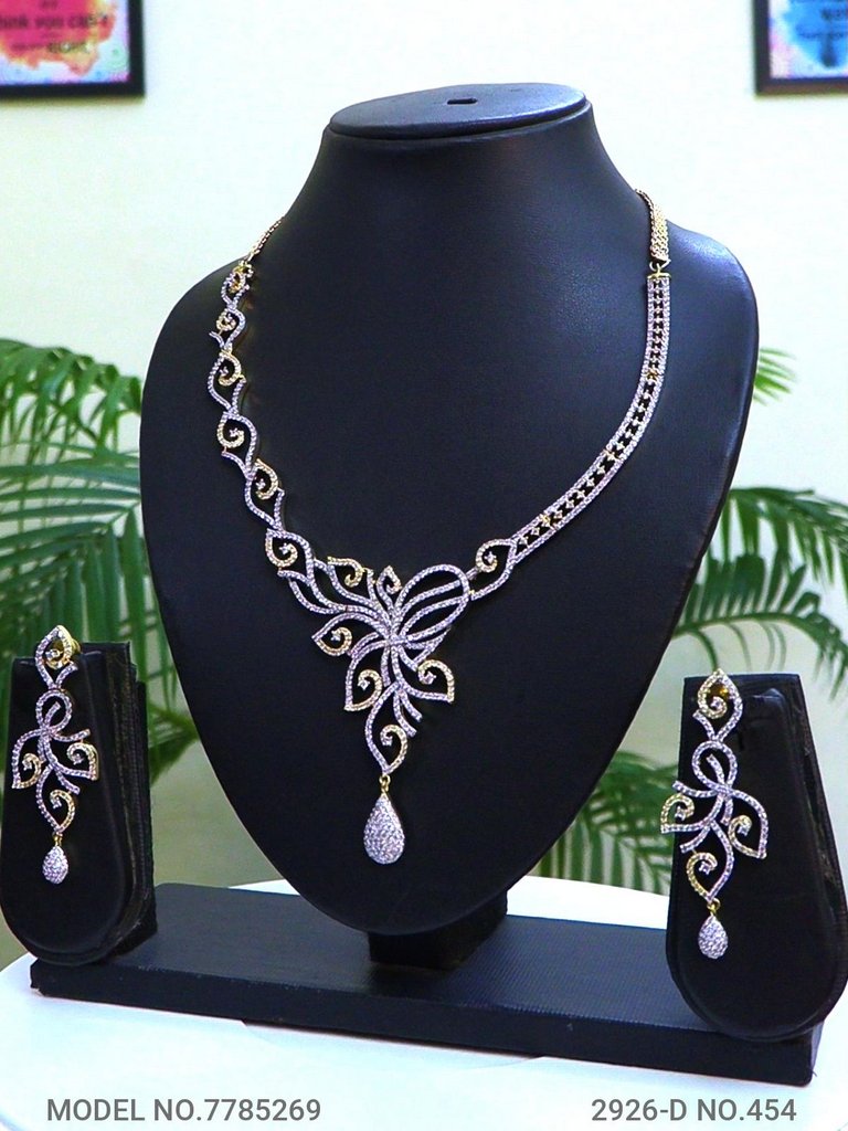 Traditional American Diamond Set - Style 2 - Amaara World