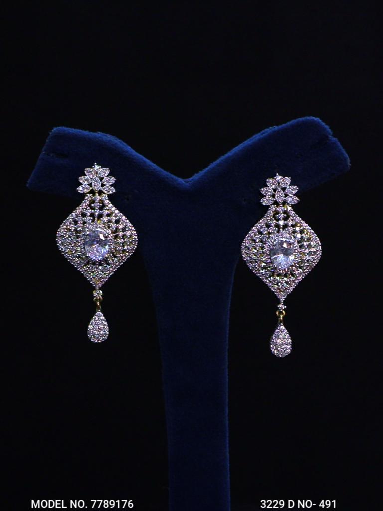 Showstopper Imitation Jewelry Set - View 3 - Amaara World