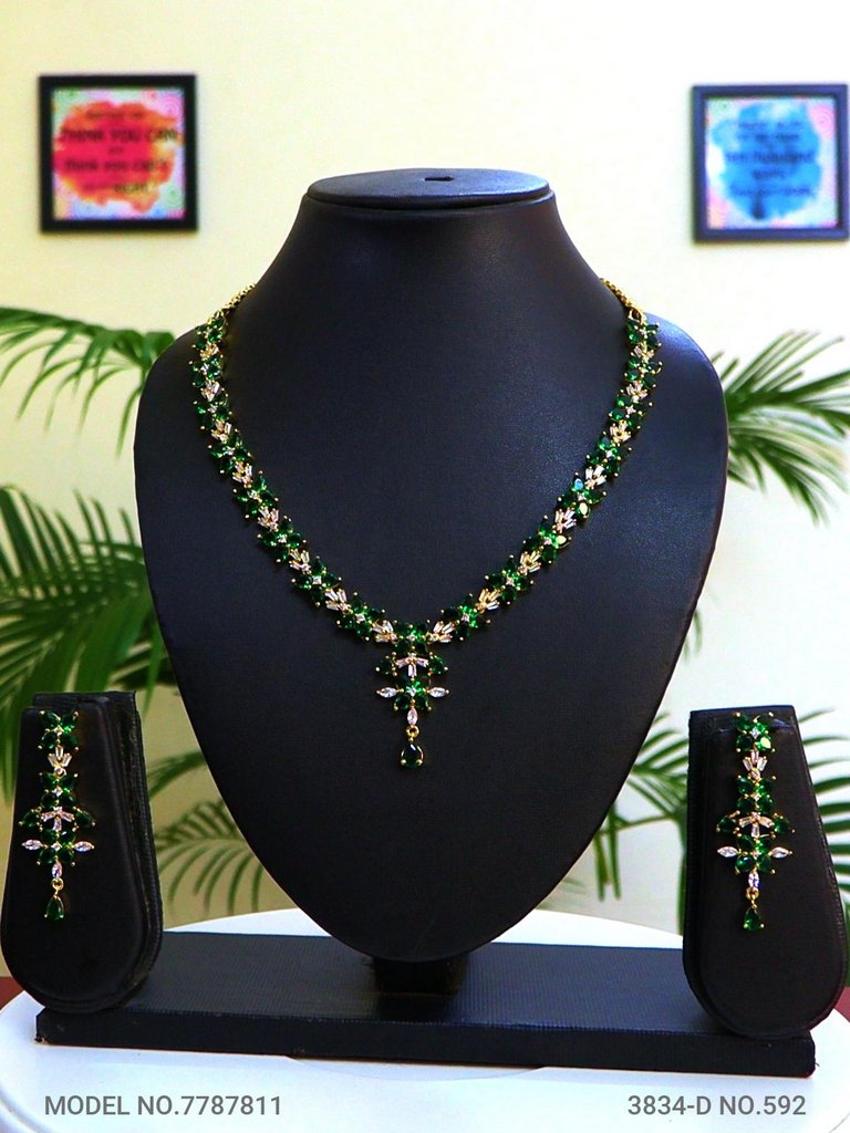 Bridesmaid Necklace Set for Traditional Weddings - Style 5 - Amaara World