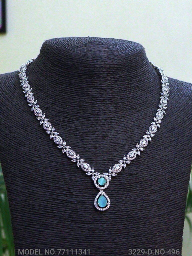 Partywear Classic Jewelry Set - View 2 - Amaara World