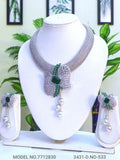 Fine Fashion Classic Pendant Set
