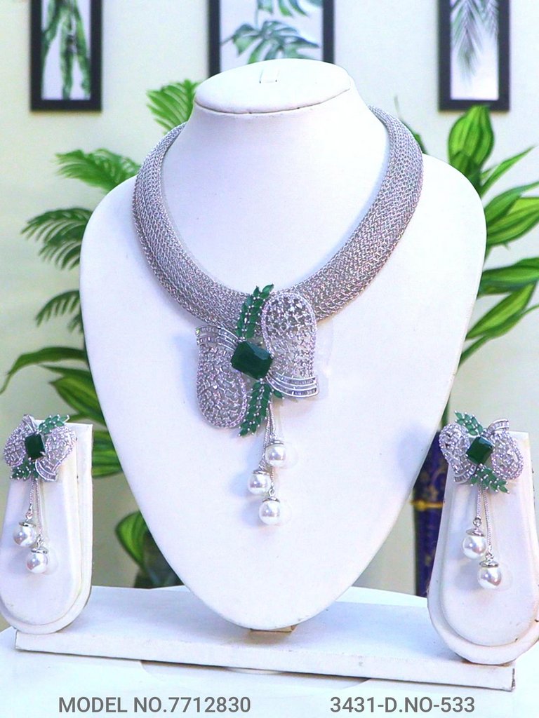 Classic Cz Pendant | Light Sets for All Occasions - Style 3 - Amaara World
