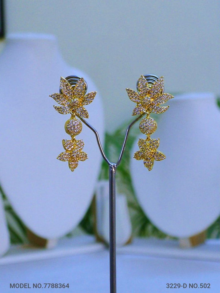 Traditional Design | American Diamond Jewelry Set - View 3 - Amaara World