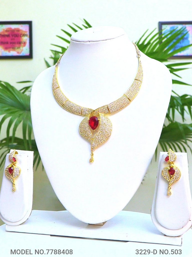 Necklace Designed by Passionate Craftsmen ! - Style 3 - Amaara World