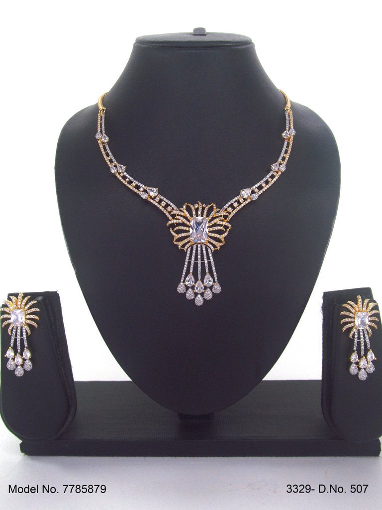 A Masterpiece | Handcrafted Traditional Jewellery Set - Style 5 - Amaara World