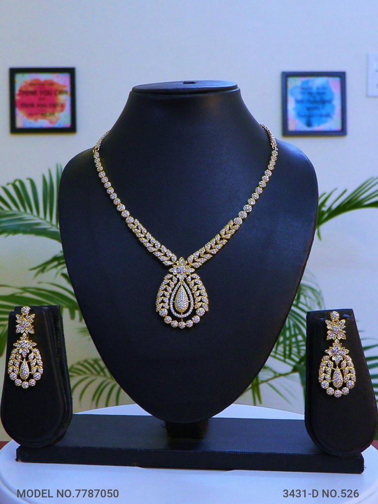 Traditional yet Trendy Design | Ideal for your Parties ! - Amaara World USA - SKU 7787050