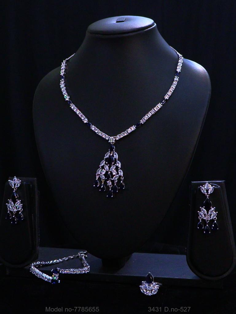 Traditional Pattern will always Stay - Style 3 - Amaara World