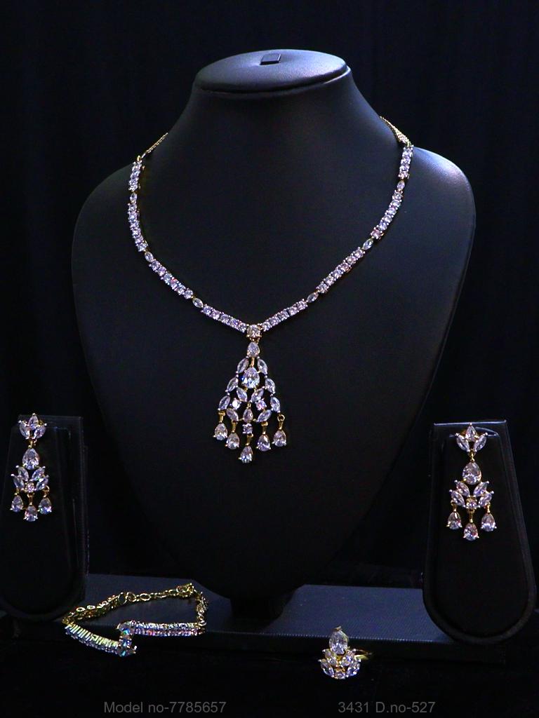 Traditional Pattern will always Stay - Style 5 - Amaara World