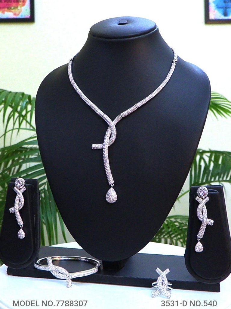 Jewelry straight from Craftsmen - Style 1 - Amaara World