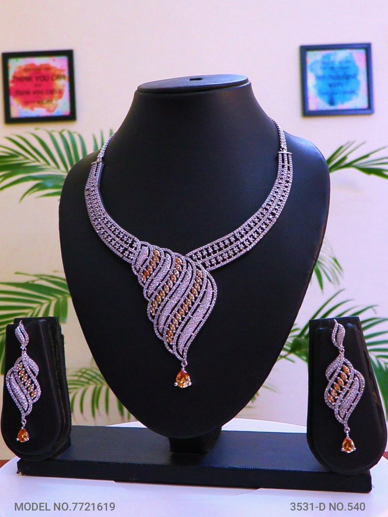 Traditional Zirconia Jewelry Set for Classy Women - Style 1 - Amaara World