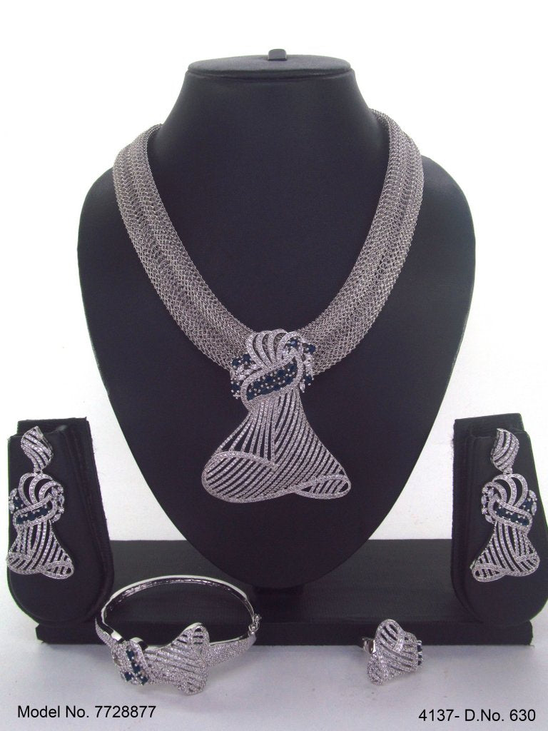 Traditional Pattern will always Stay - Style 1 - Amaara World