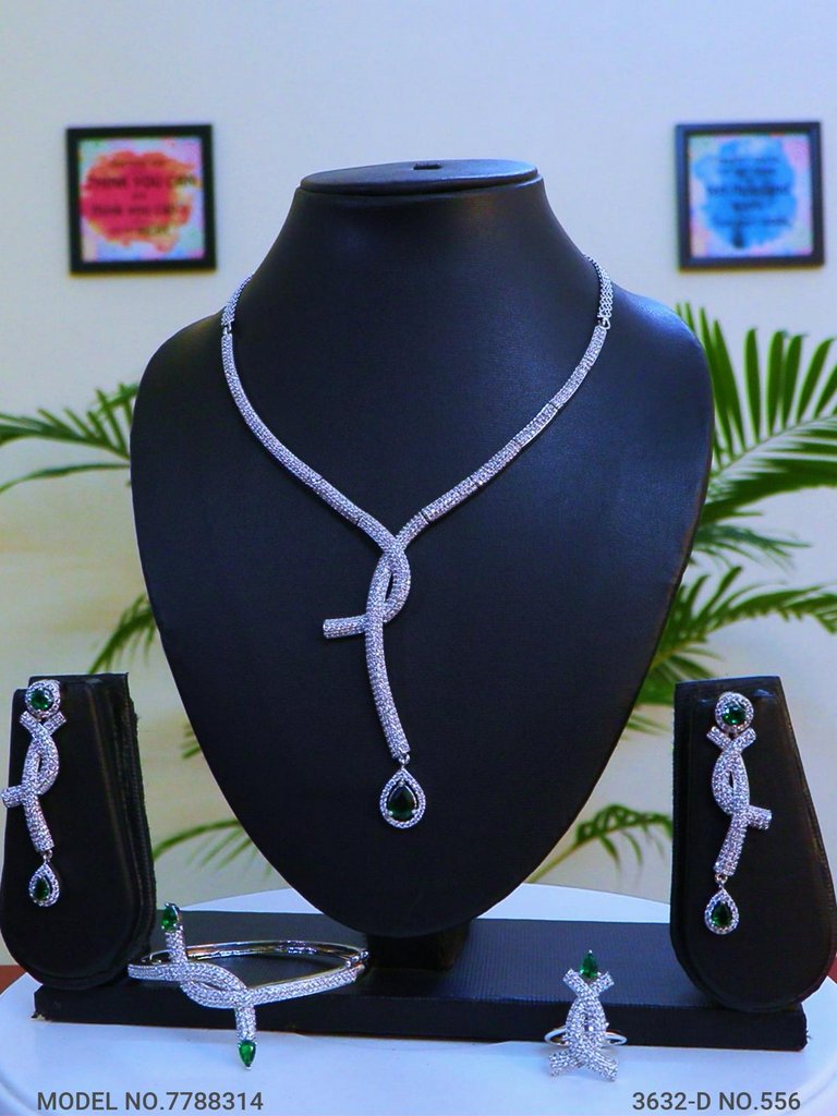 When Glamour meets Art ! - Style 5 - Amaara World