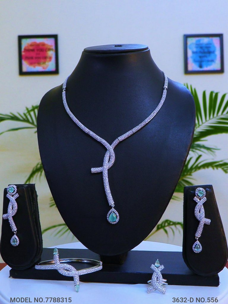When Glamour meets Art ! - Style 6 - Amaara World