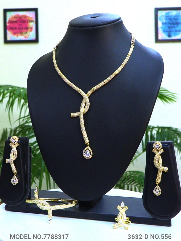 When Glamour meets Art ! - Style 8 - Amaara World