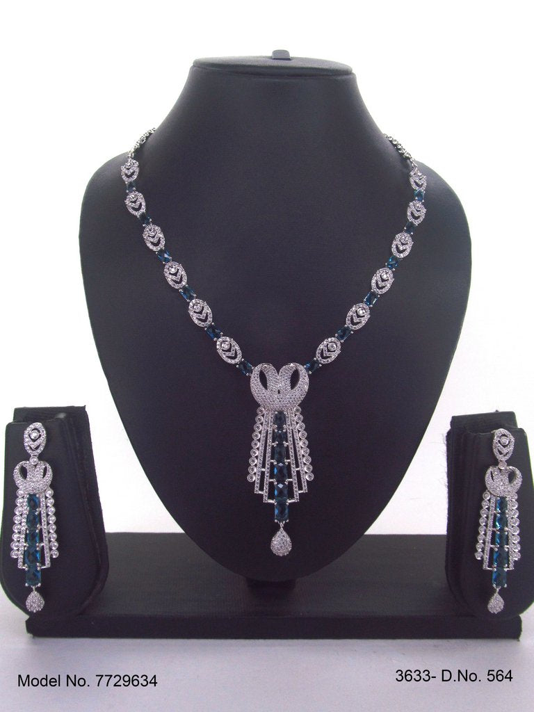 Friendship of Tradition and Trend - Style 3 - Amaara World