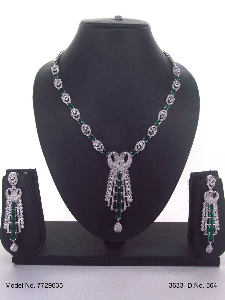 Friendship of Tradition and Trend - Style 4 - Amaara World