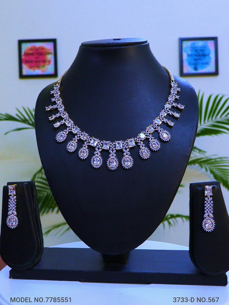 Let your Personality reflect Art - Amaara World USA - SKU 7785551