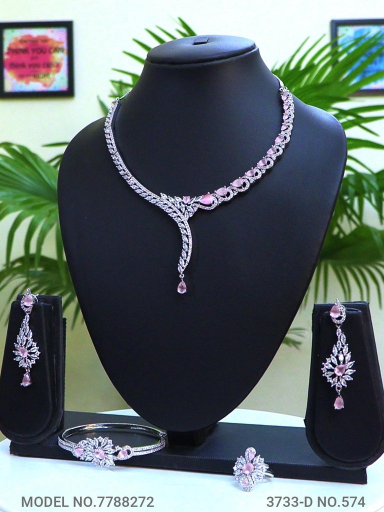 Bridesmaid Necklace Set for Traditional Weddings - Style 1 - Amaara World